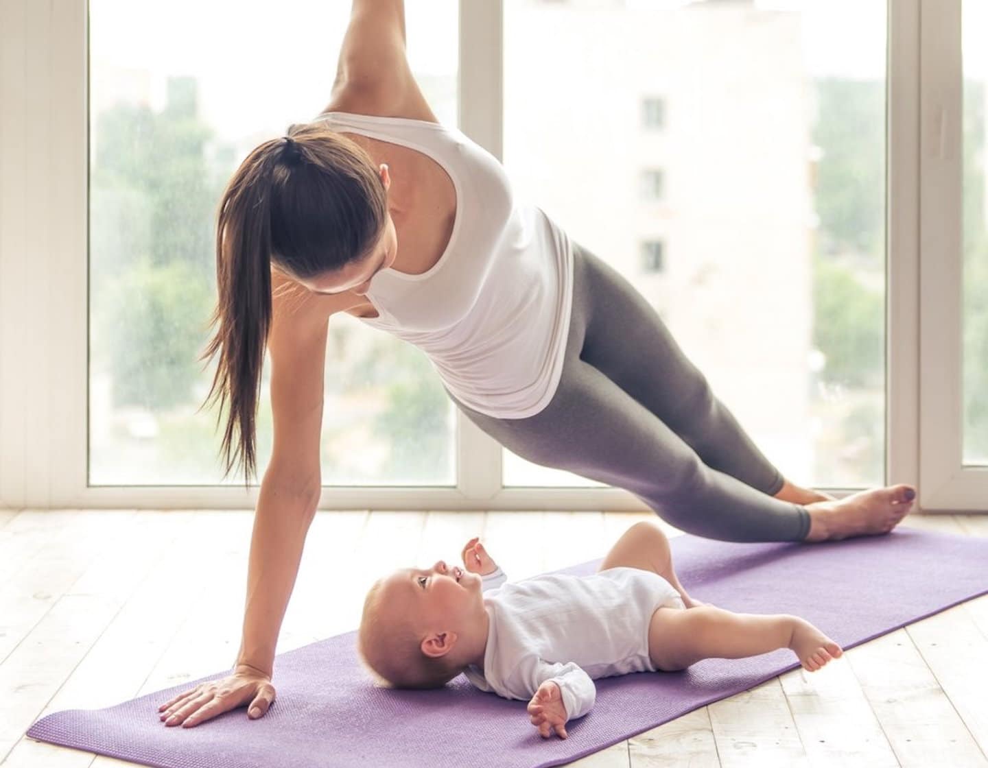 Fitness postnatal et plancher pelvien : cinq choses que j'aimerais que les mamans sachent sur le retour au mouvement après l'accouchement