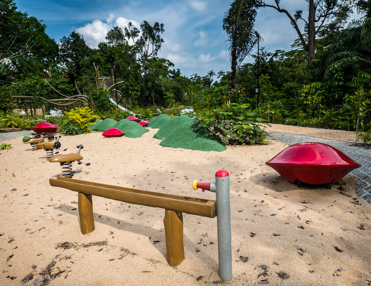 Incroyable terrain de jeu COMO Adventure Grove dans les jardins botaniques de Singapour, extension Gallop