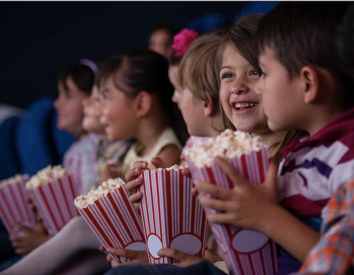 Comment obtenir des billets de cinéma GRATUITS pour les enfants au Golden Village, aux cinémas Shaw et plus