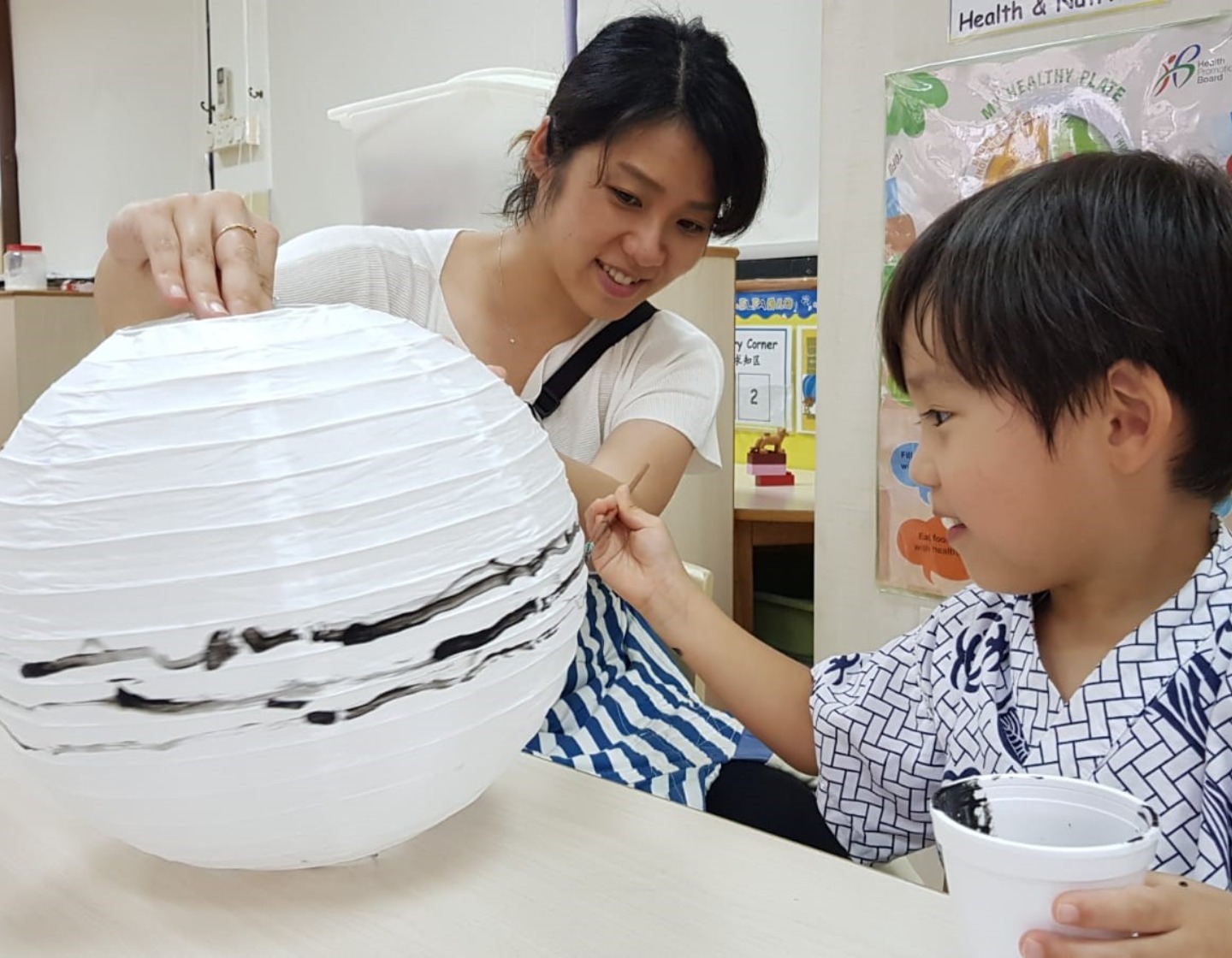 Découvrez les traditions de la fête de la mi-automne avec l'école maternelle chinoise ELFA