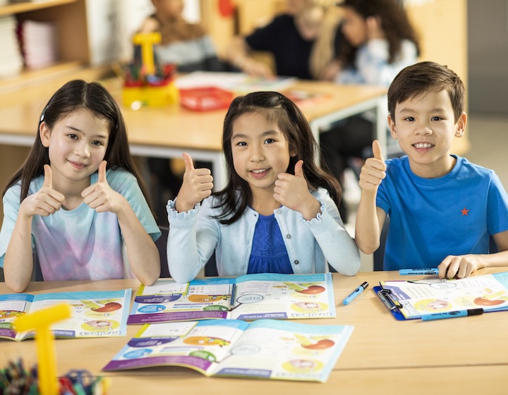 Donnez à votre enfant un coup de pouce dans son apprentissage avec ces cours interactifs d'enrichissement en anglais (jusqu'à 400 $ de réduction !)