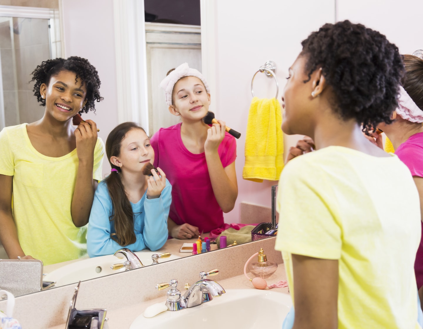 Où suivre des cours de maquillage pour les adolescents à Hong Kong