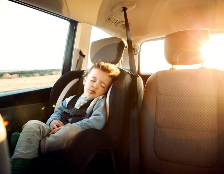 Lois sur les sièges d'auto en voyage : ce que vous devez savoir