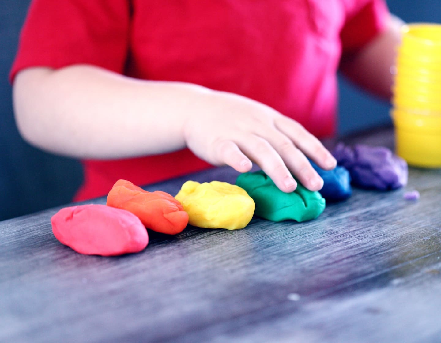 10 activités pour aider à développer une meilleure motricité fine chez les enfants