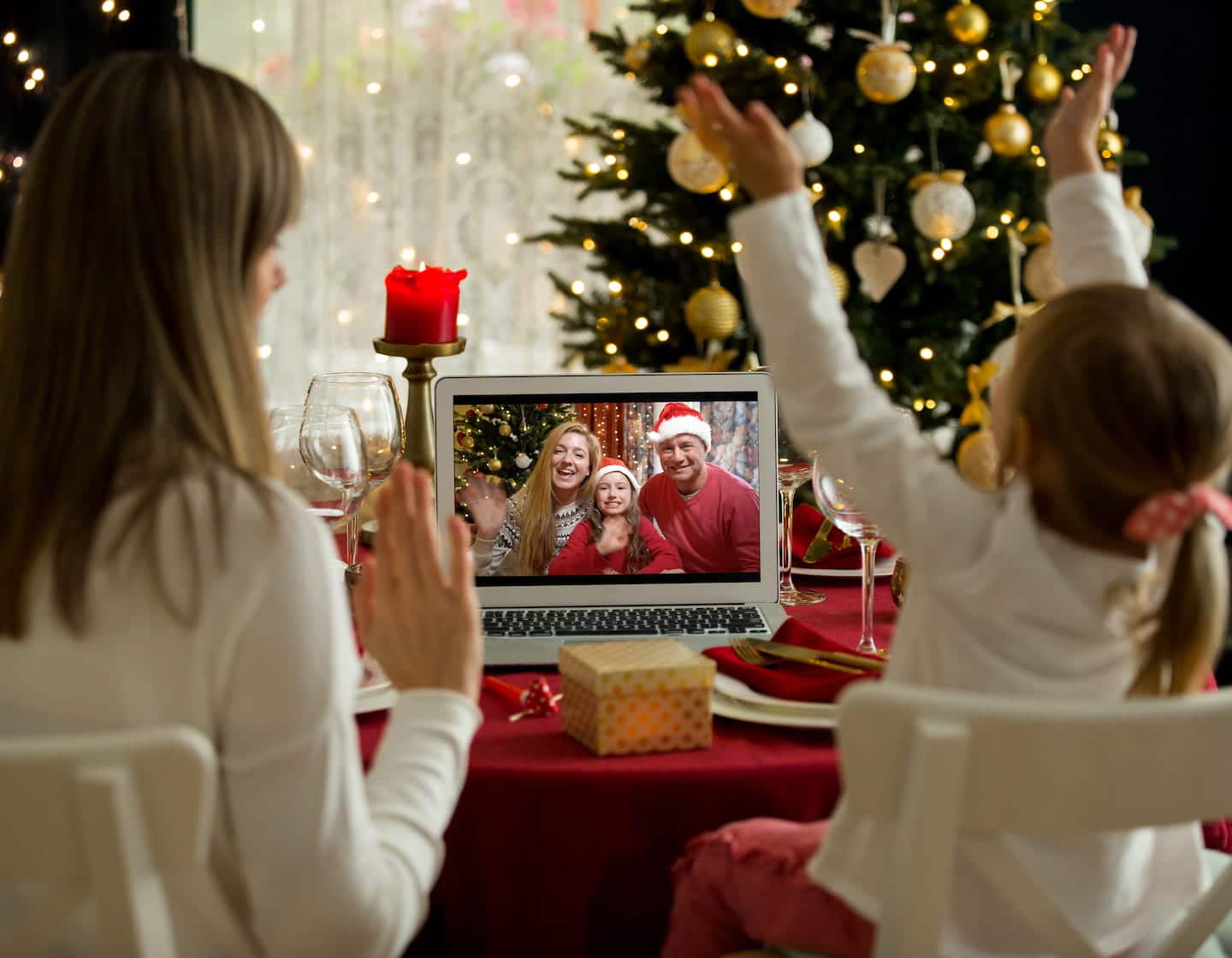 Comment planifier une fête de Noël à distance et une célébration de famille virtuelle