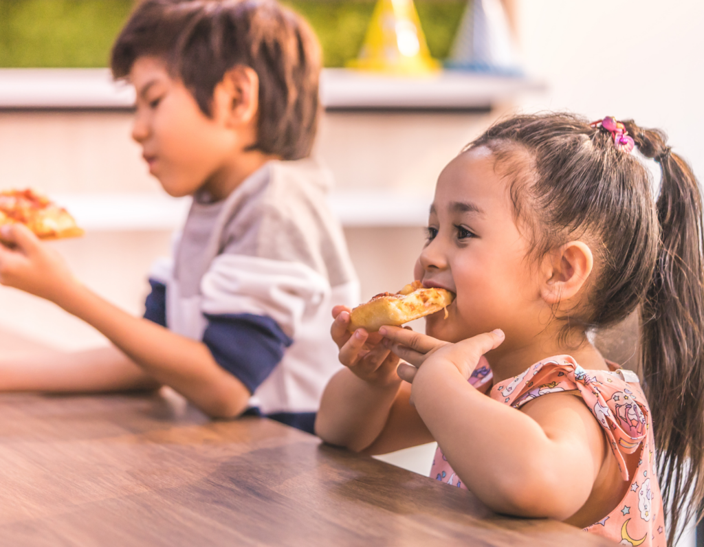 Restaurants où les enfants peuvent manger gratuitement à Hong Kong : buffets et offres de brunch