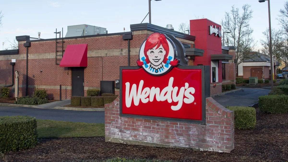 Rumeurs sur les Girl Scouts Thin Mint Frosty chez Wendy's : quand s'attendre à cet ajout sucré au menu