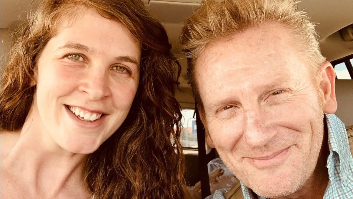 Hopie Feek claque Rory Feek sur sa réponse à DNA News: `` Ma vie privée se contente de ses fans ''