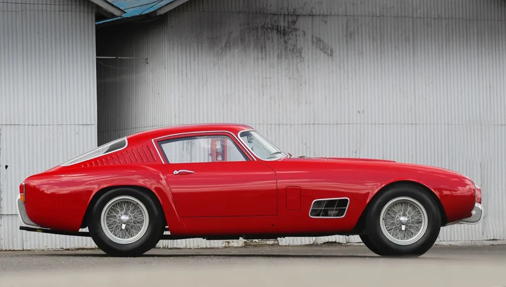 1957 Ferrari 250 GT Berlinetta à 14 persiennes