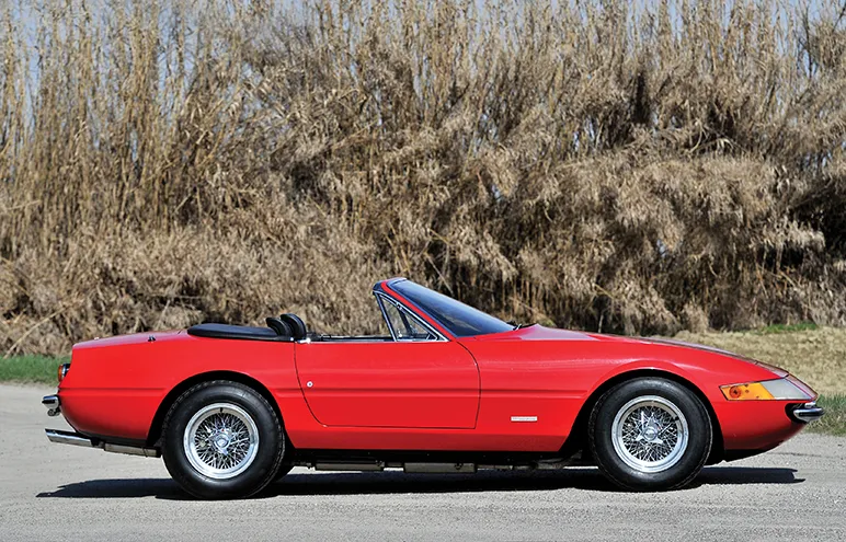 Ferrari 365 GTS/4 Daytona Spider 1972 par Scaglietti