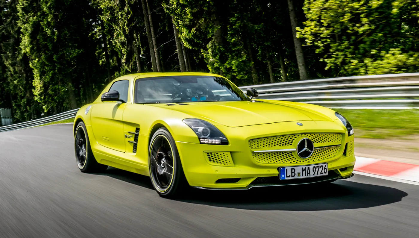 Mercedes-Benz SLS-AMG