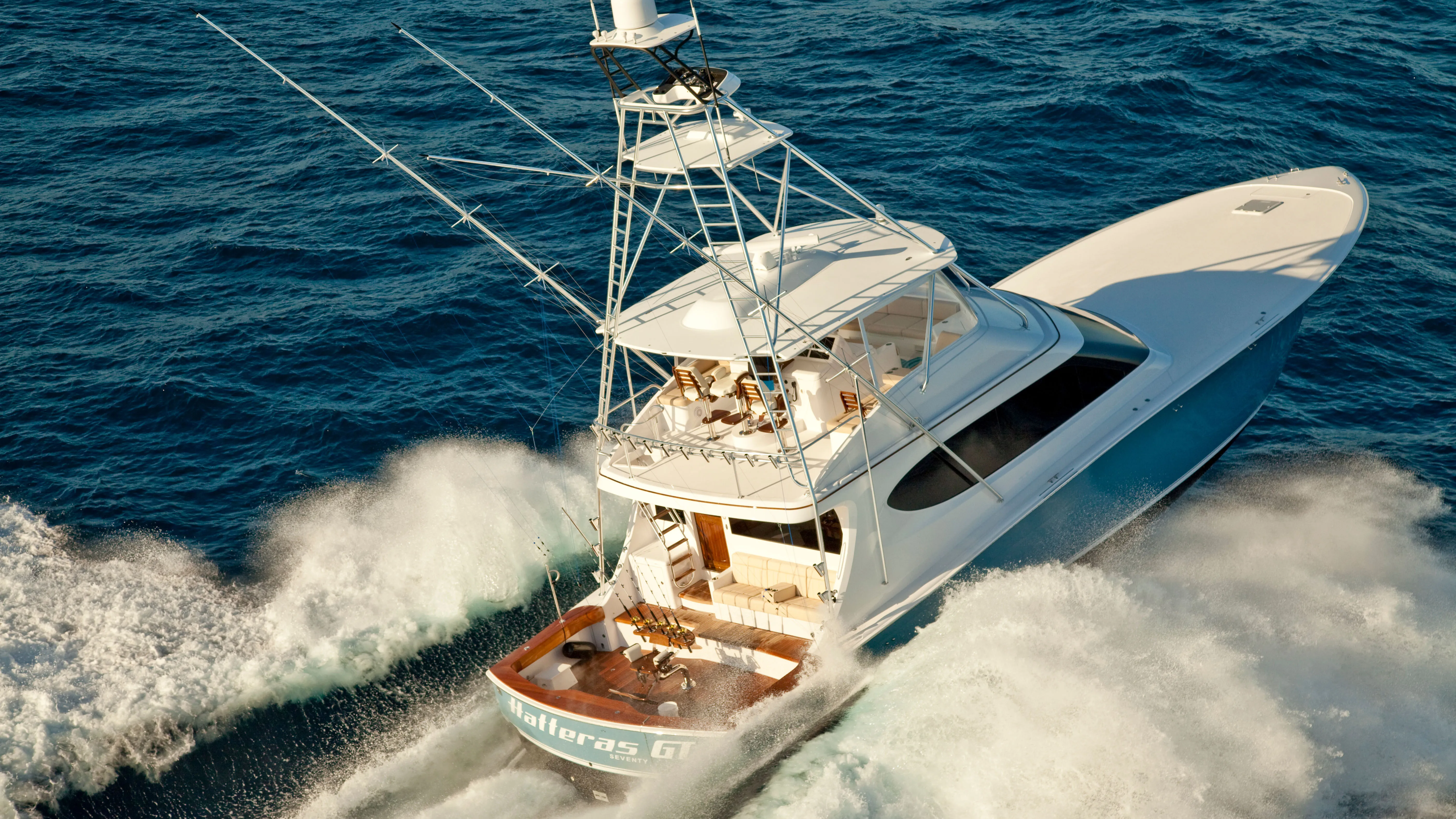 Hatteras GT70 Yacht de pêche sportive