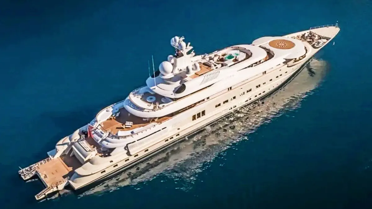 Les 10 superyachts les plus chers à vendre actuellement