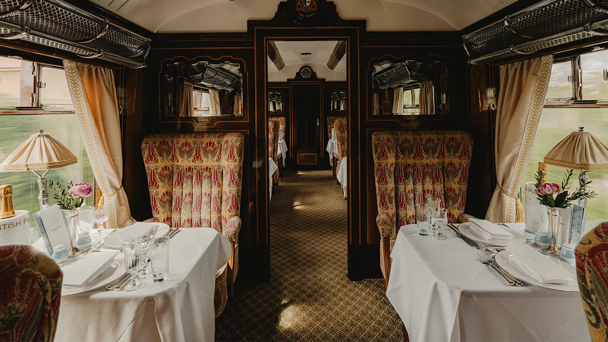 Le British Pullman Train vient de dévoiler une nouvelle série de dîners avec des chefs étoilés Michelin