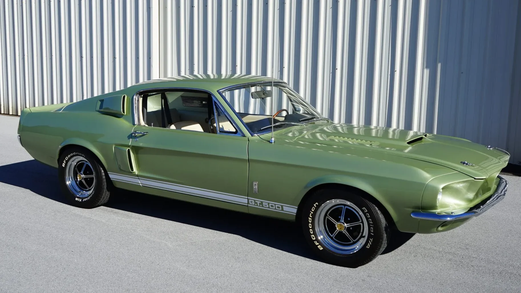 Cette rare Shelby Mustang GT500 de 1967 a été complètement restaurée. Maintenant, c'est à gagner.