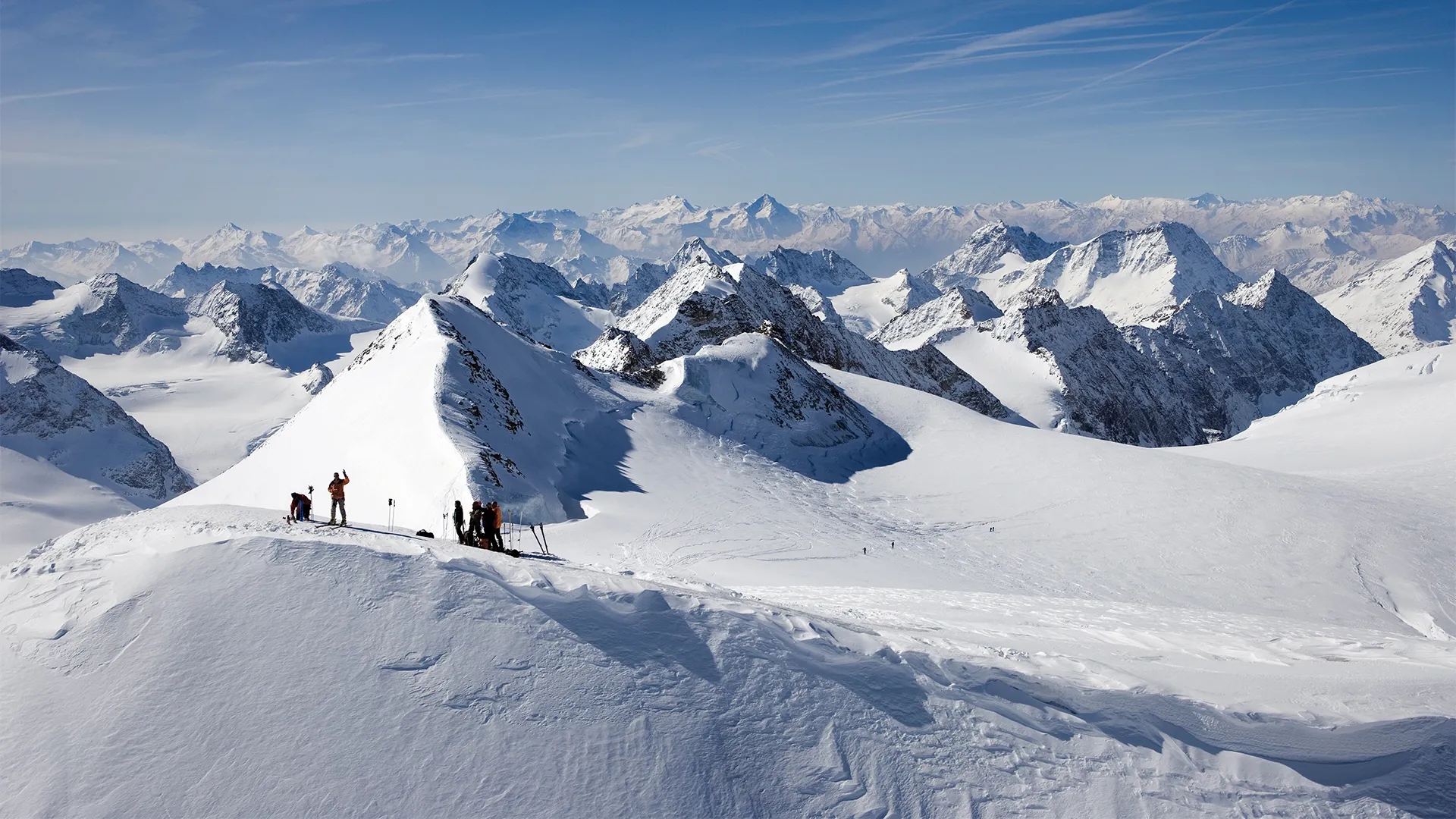 À l'intérieur de notre poursuite ultra-luxe de la meilleure poudre à travers les Alpes