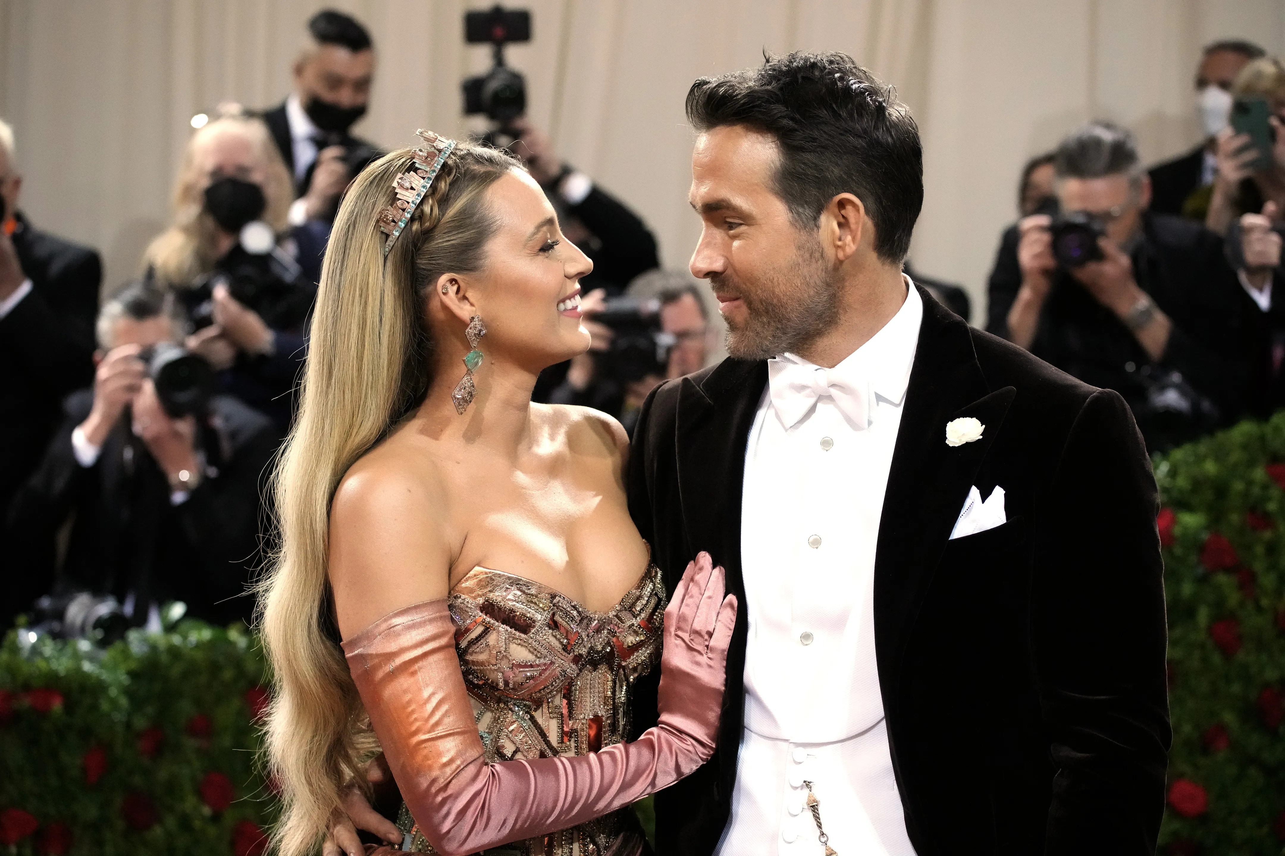 Blake Lively à propos de Ryan Reynolds : "Je suis sa maison" : dans leur histoire d'amour de 15 ans